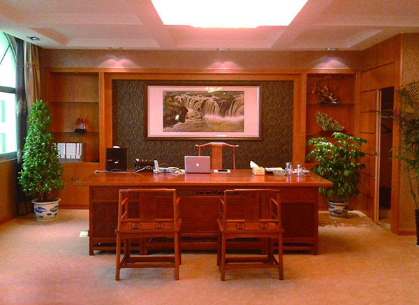 中式<a href=http://tt45tt.cn target=_blank class=infotextkey><a href=http://tt45tt.cn target=_blank class=infotextkey>辦公室裝修</a></a>