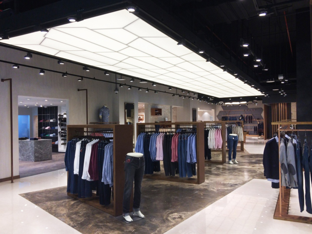 服裝店裝修布局圖,服裝店裝修實(shí)景圖