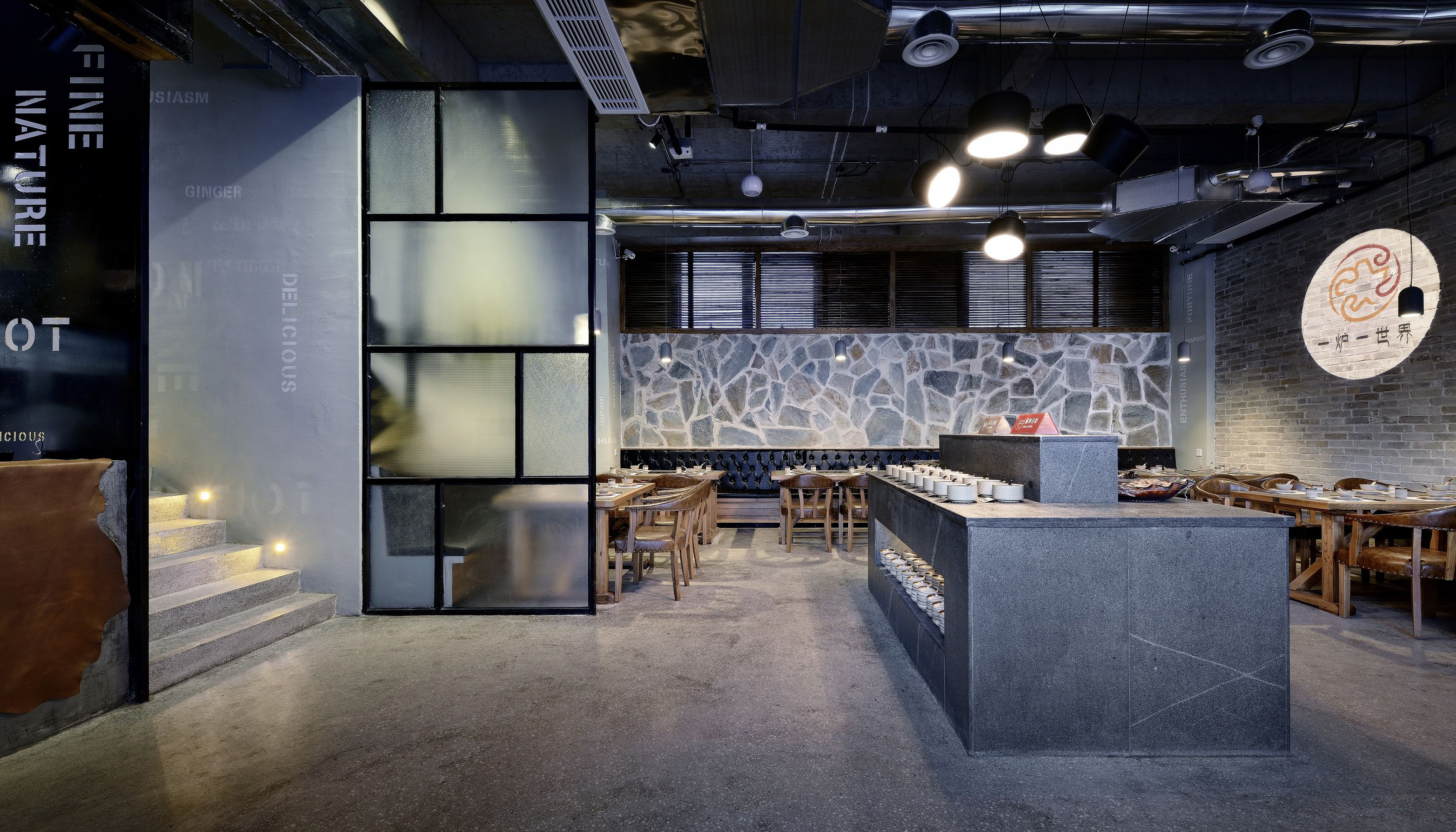 火鍋店店面空間設(shè)計布局圖,火鍋店店面空間設(shè)計實景圖