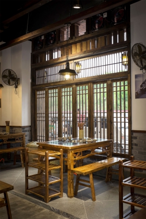  火鍋店裝修設(shè)計(jì)布局圖,火鍋店裝修設(shè)計(jì)實(shí)景圖