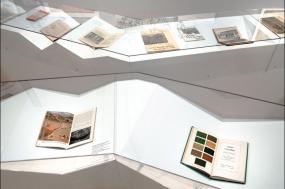 最新展廳室內(nèi)設(shè)計(jì)效果圖