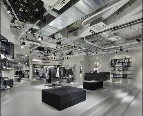 服裝店裝修簡約風(fēng)格