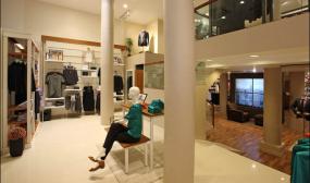 服裝店裝修風(fēng)格裝飾效果圖現(xiàn)代簡約