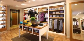 服裝店裝修風(fēng)格效果圖簡約時尚