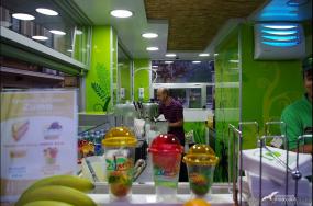 奶茶店裝修風(fēng)格店鋪圖片