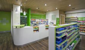 小型化妝品店簡約白色墻面裝修效果圖片