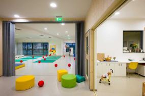 高檔幼兒園墻飾裝修設(shè)計(jì)效果圖片