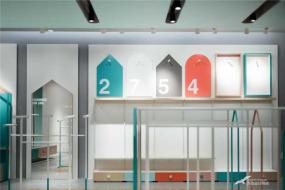 小型童裝店室內(nèi)展示設(shè)計(jì)效果圖
