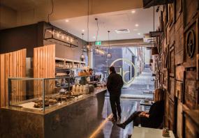 奶茶店室內(nèi)裝飾裝修效果圖片