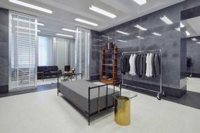 男服裝店簡(jiǎn)單吊頂裝修效果圖
