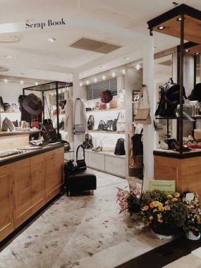 精致女裝服裝店裝修效果圖大全2018圖片