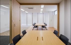 現(xiàn)代簡約風(fēng)格工裝辦公室效果圖