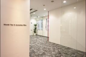 2018會議室玻璃隔斷裝修效果圖片