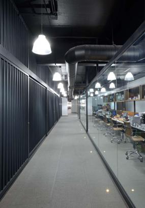 電子科技公司辦公室裝潢設(shè)計(jì)圖