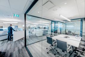 廣告公司辦公室室內(nèi)設(shè)計(jì)裝修實(shí)景圖片