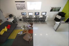 個性辦公室室內(nèi)裝修設(shè)計效果圖片