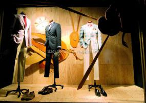 服裝店櫥窗設(shè)計裝修效果圖