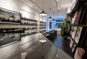 最新鞋帽店展柜裝修設計效果圖