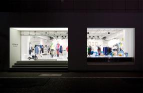 2018服裝店櫥窗裝修效果圖