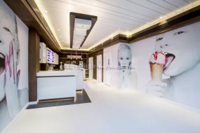 冰淇淋店裝修設(shè)計效果圖片