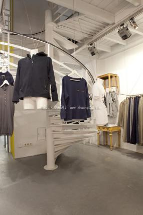 最新大型服裝店設(shè)計裝飾效果圖