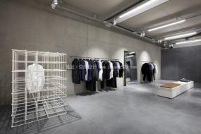 最新男裝店內(nèi)設(shè)計(jì)裝修圖片