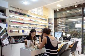 國(guó)外美甲店裝潢效果圖片