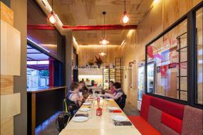 LOFT風(fēng)格餐廳設(shè)計(jì)裝飾效果圖