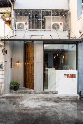 最新小型理發(fā)店裝飾效果圖