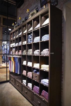 最新精品服裝店設計裝飾效果圖片