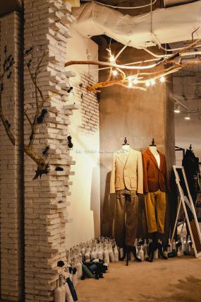 韓國(guó)服裝店設(shè)計(jì)裝修效果圖片