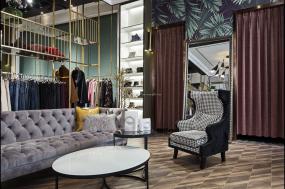 外貿(mào)服裝店設(shè)計(jì)裝飾圖