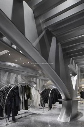 最新外貿(mào)服裝店裝飾實(shí)景圖