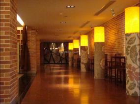 高端紅酒餐廳裝修效果圖