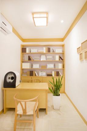國(guó)外美發(fā)店裝修裝潢效果圖
