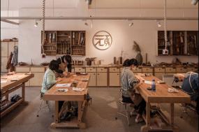 高檔網(wǎng)絡(luò)游戲工作室裝修效果圖