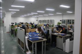 員工辦公室吊頂設(shè)計(jì)裝修案例圖片