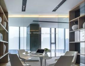 現(xiàn)代企業(yè)辦公室吊頂裝修效果圖賞析