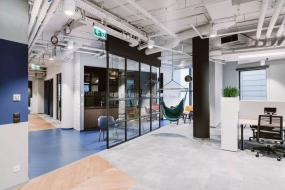 企業(yè)辦公室臺燈裝修效果圖片