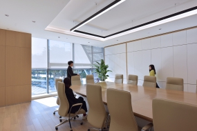 辦公室極簡裝修風格圖